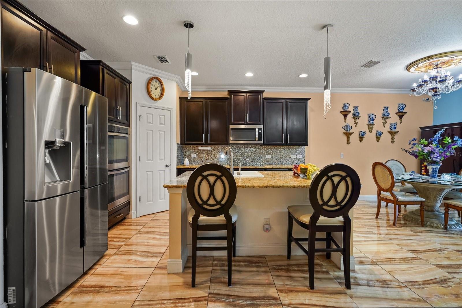 JOHNS LAKE POINTE - Residential