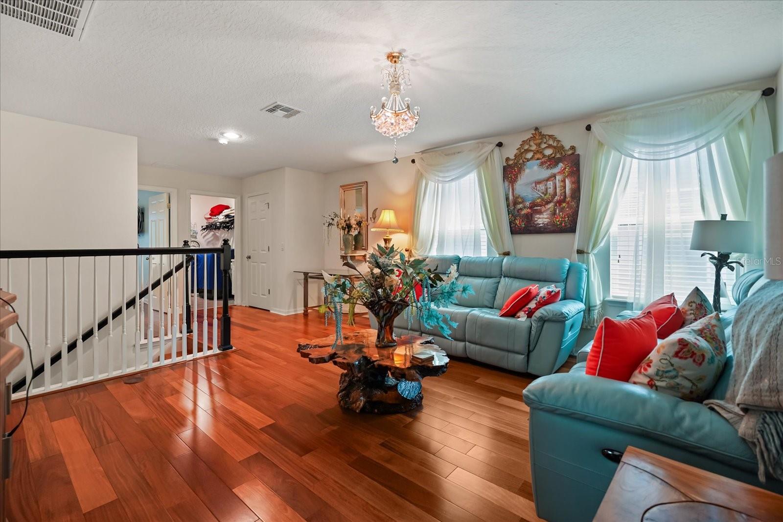 JOHNS LAKE POINTE - Residential