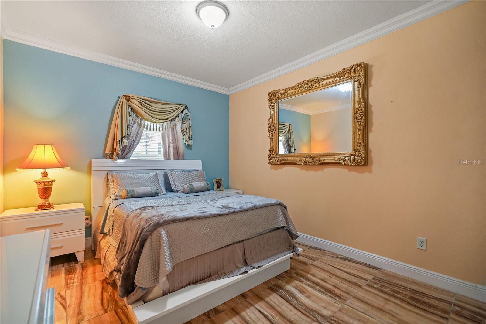 JOHNS LAKE POINTE - Residential