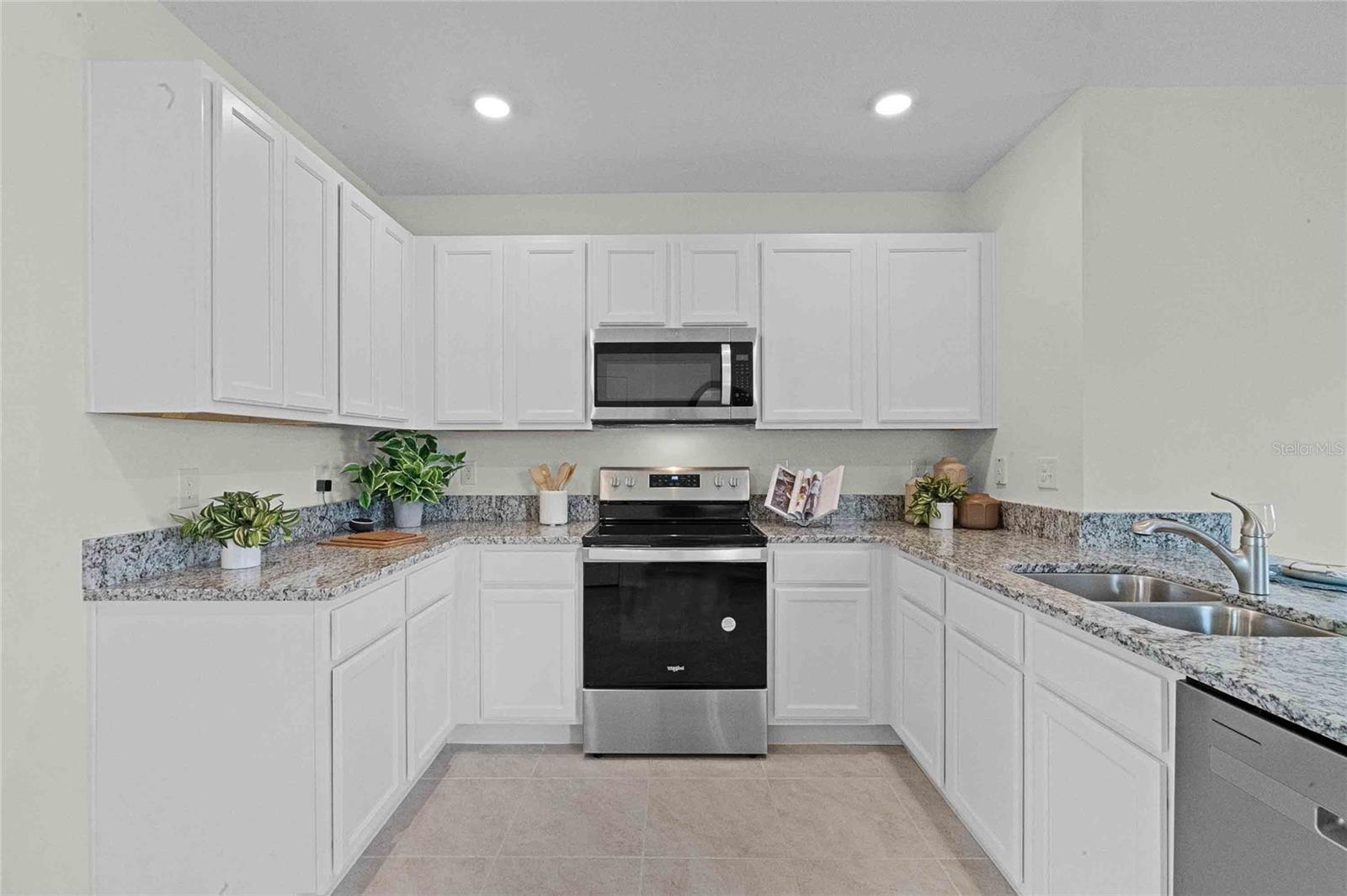 HARMONY WEST - Residential