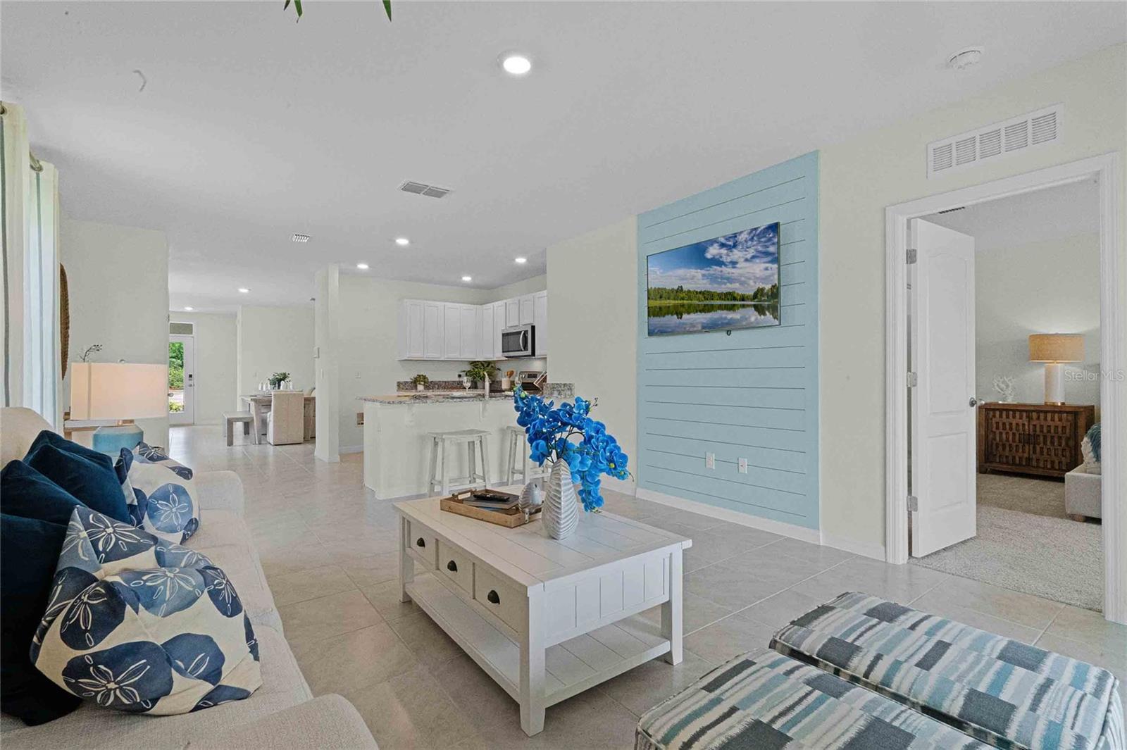 HARMONY WEST - Residential