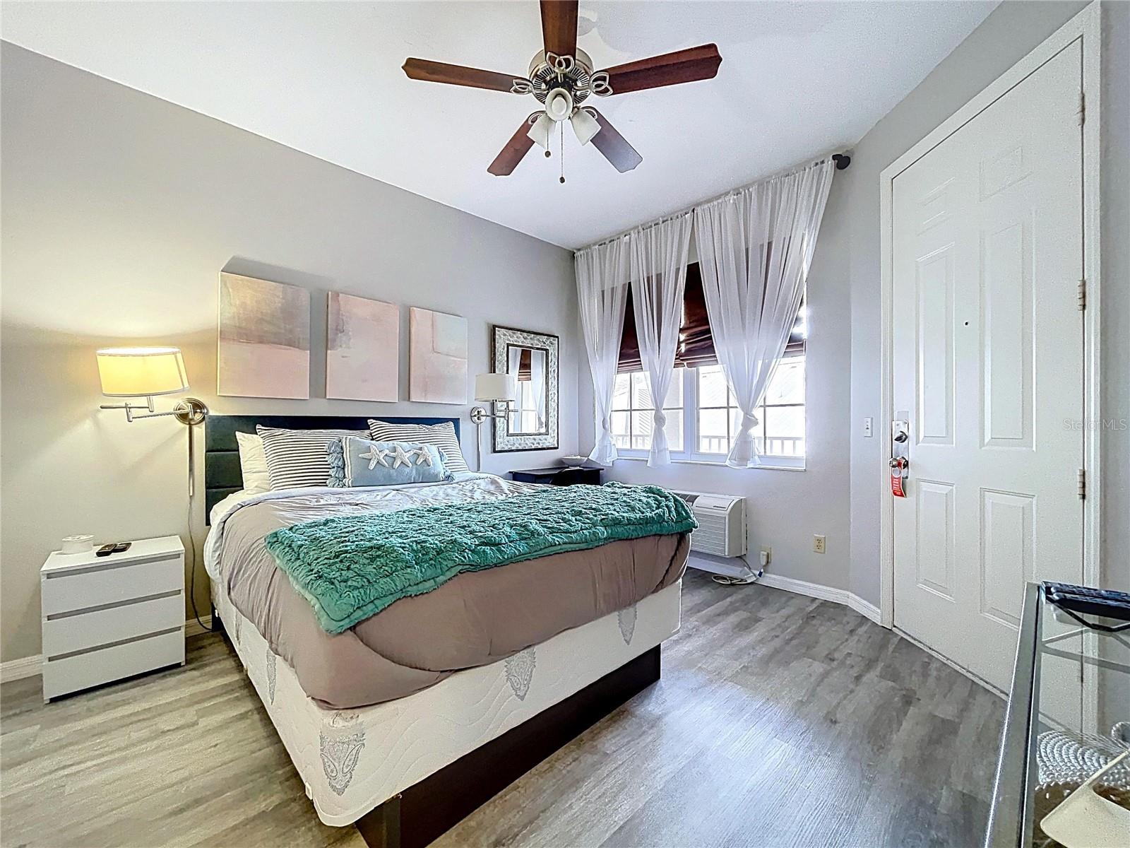 ACADEMY RESORT LODGE - Residential Lease