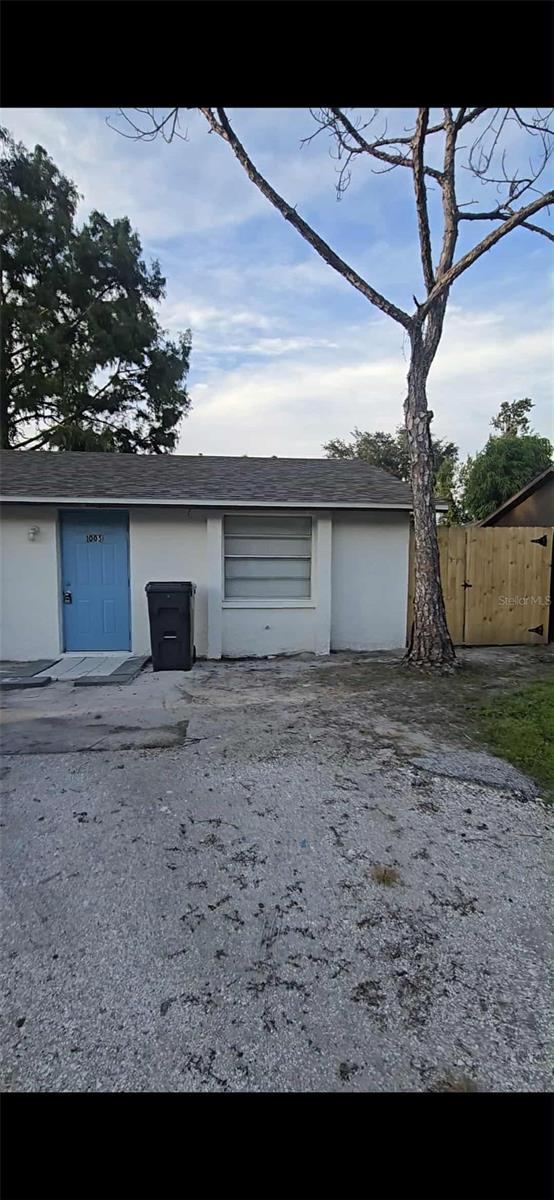 Welcome to this comfy 3-bedroom, 2-bathroom half-duplex in Bradenton. This home offers ceramic tile flooring throughout, a spacious living area, and a well-appointed kitchen with ample cabinet space and standard appliances. Bedrooms are generously sized to accommodate queen beds, and both bathrooms include a shower/tub combination. Conveniently located near shopping, dining, and major roadways. Property is professionally managed, and renter’s insurance is required prior to move-in.