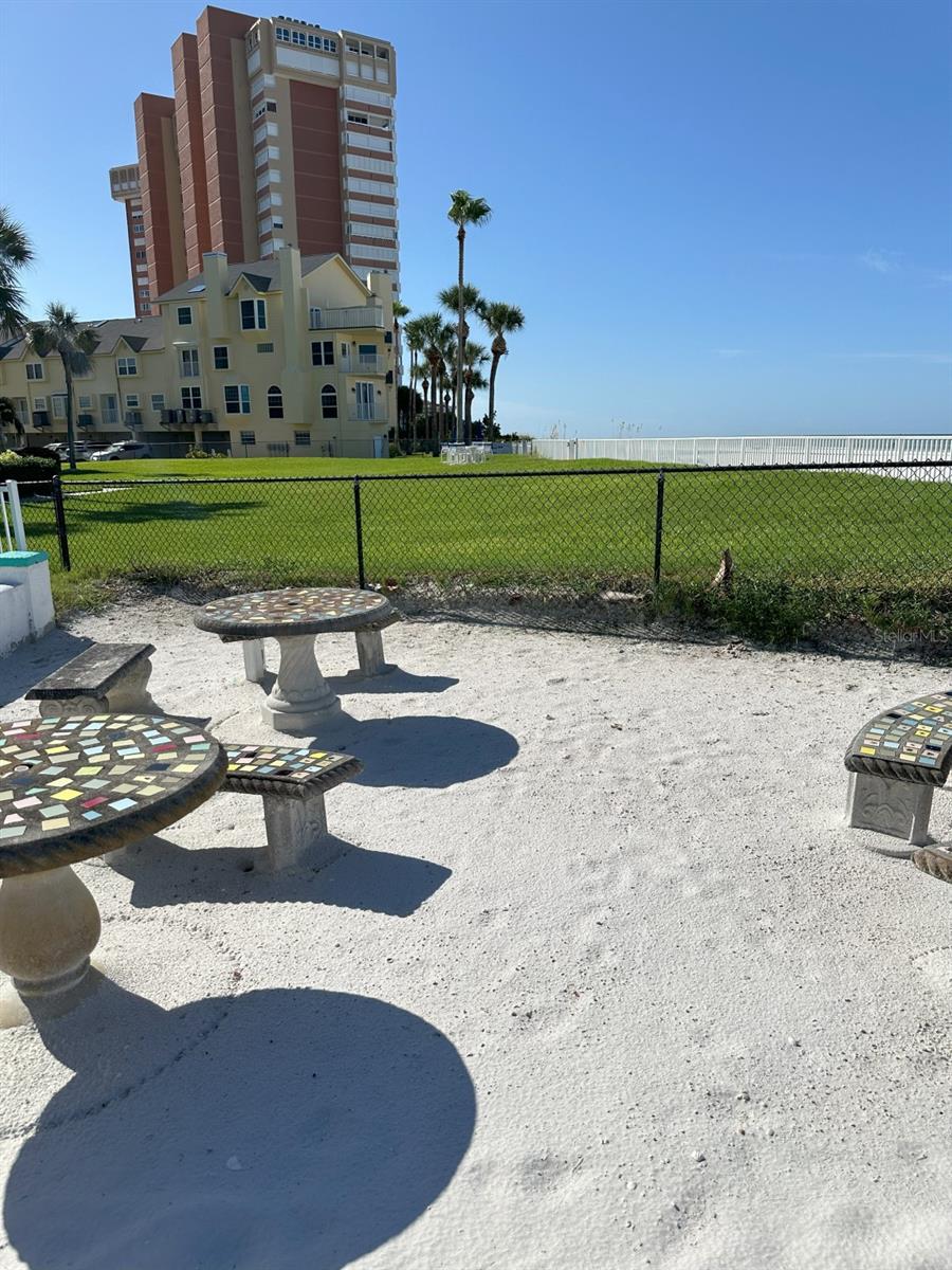 SURFSIDE CABANA CLUB REV - Land