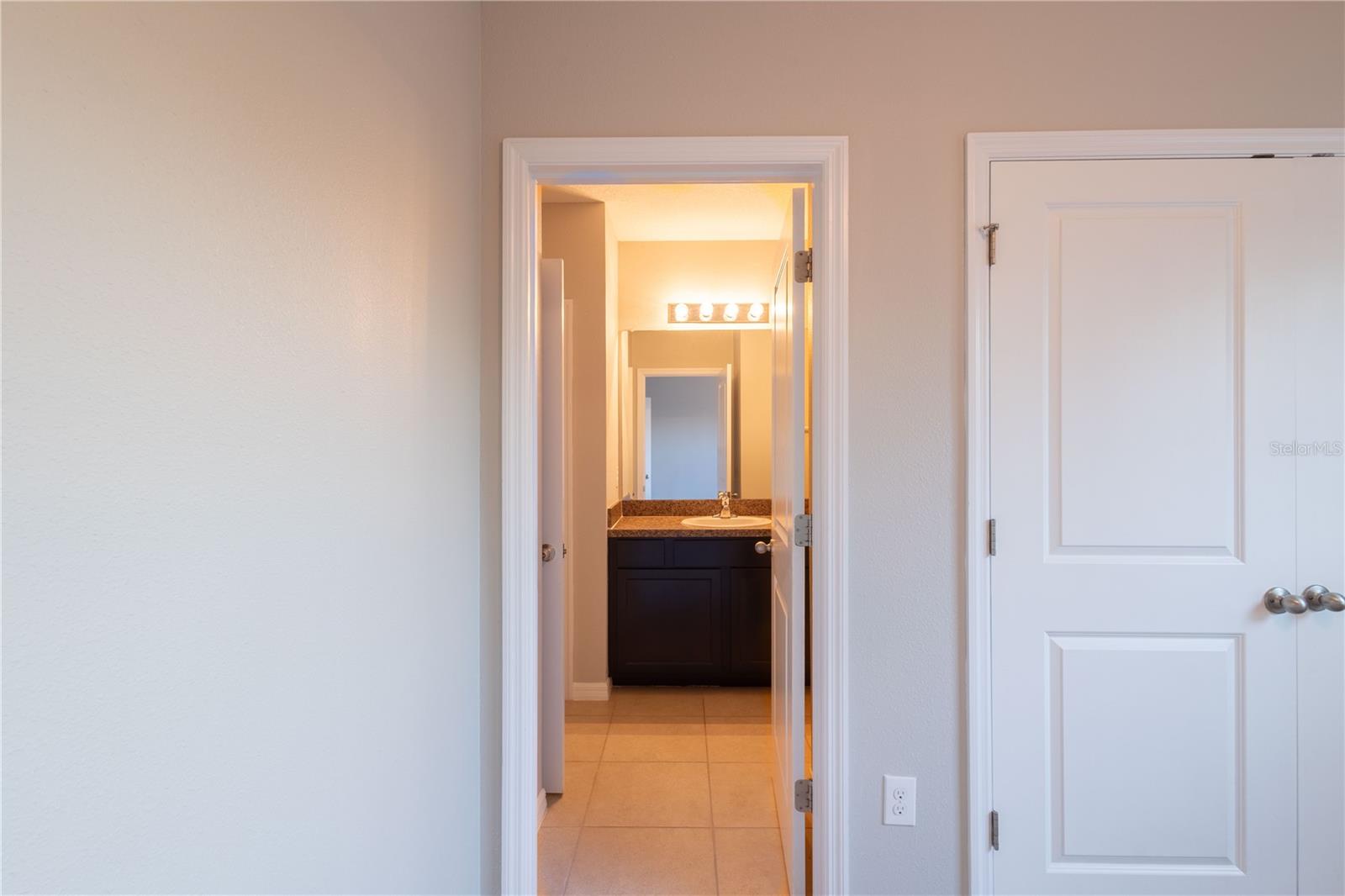 EAGLE PALM PH 4B - Residential Lease