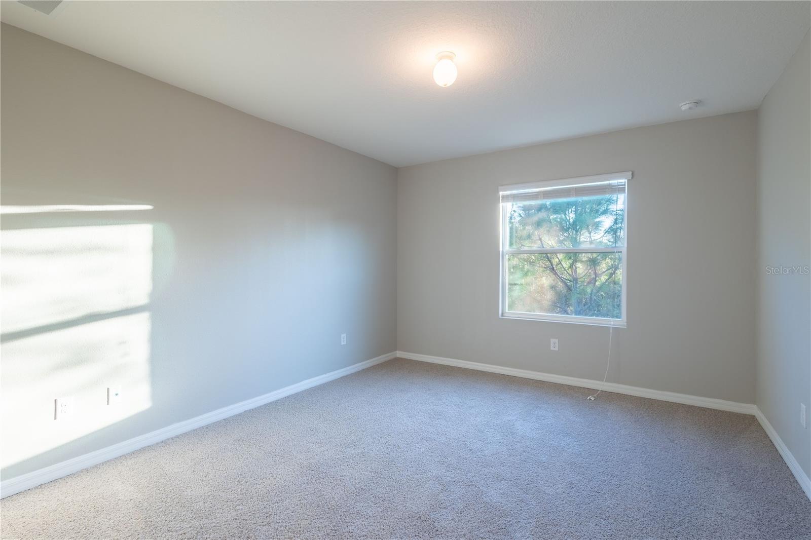 EAGLE PALM PH 4B - Residential Lease