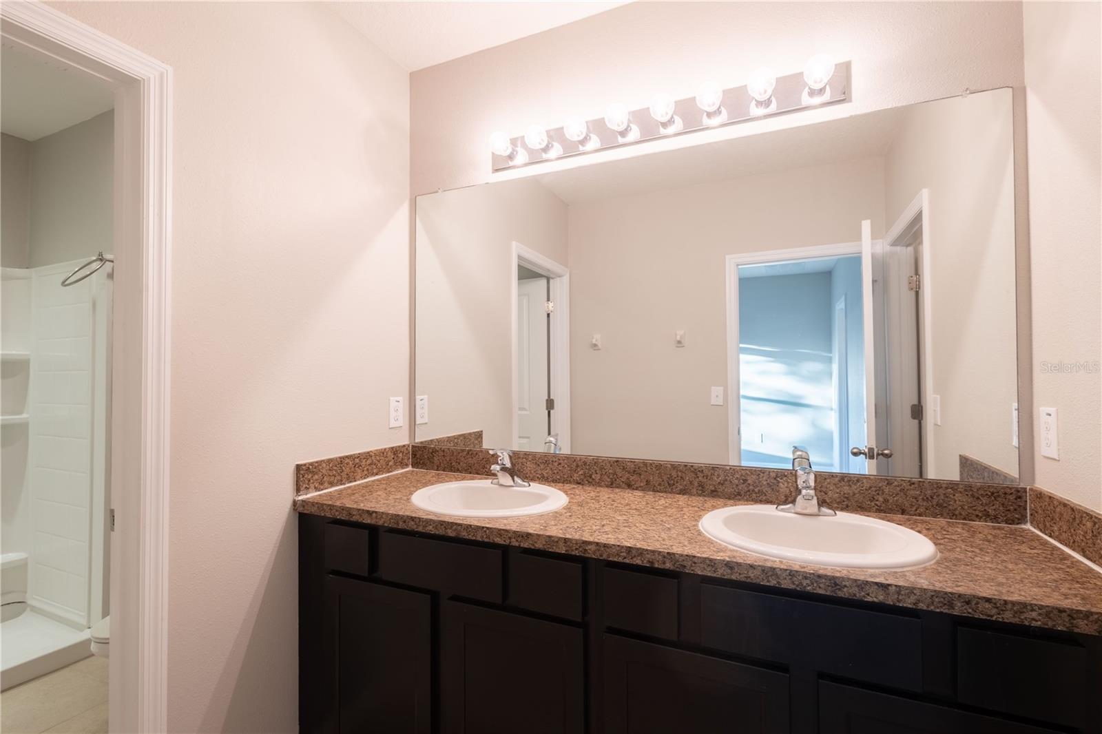 EAGLE PALM PH 4B - Residential Lease