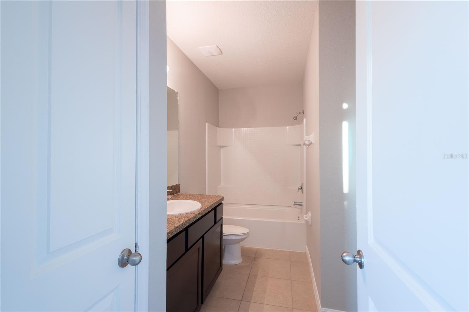 EAGLE PALM PH 4B - Residential Lease