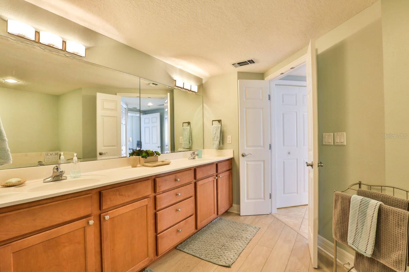 MEDITERRANEAN CONDO - Residential Lease