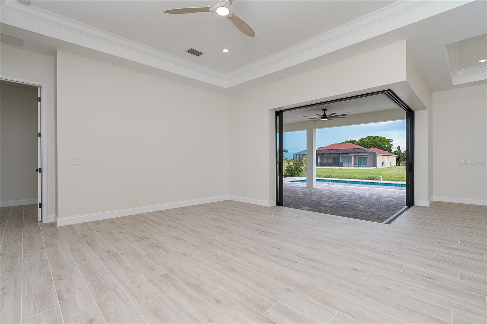 ROTONDA WEST PINE VALLEY - Residential