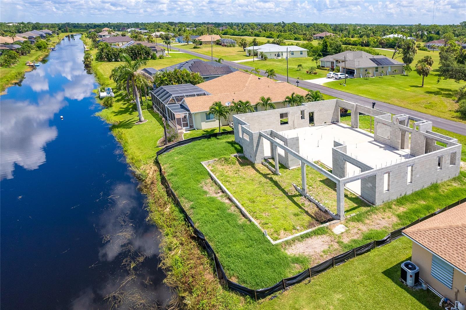 ROTONDA WEST PINE VALLEY - Residential