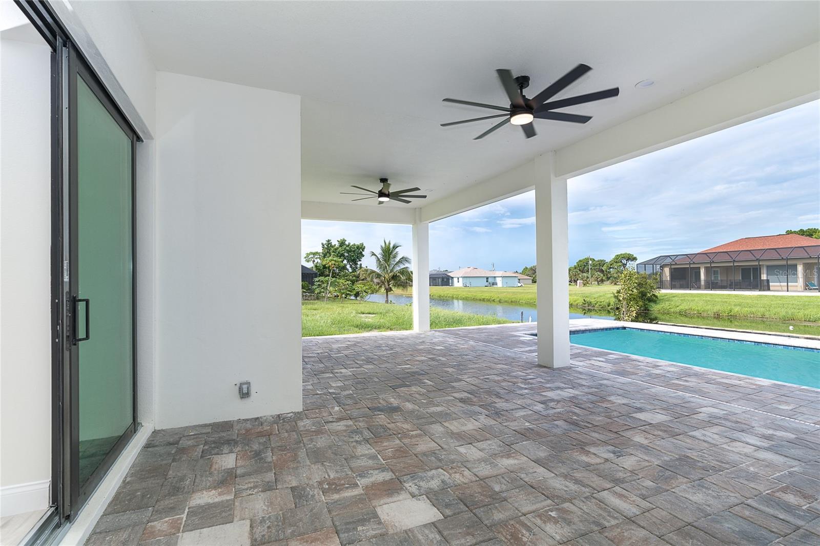 ROTONDA WEST PINE VALLEY - Residential