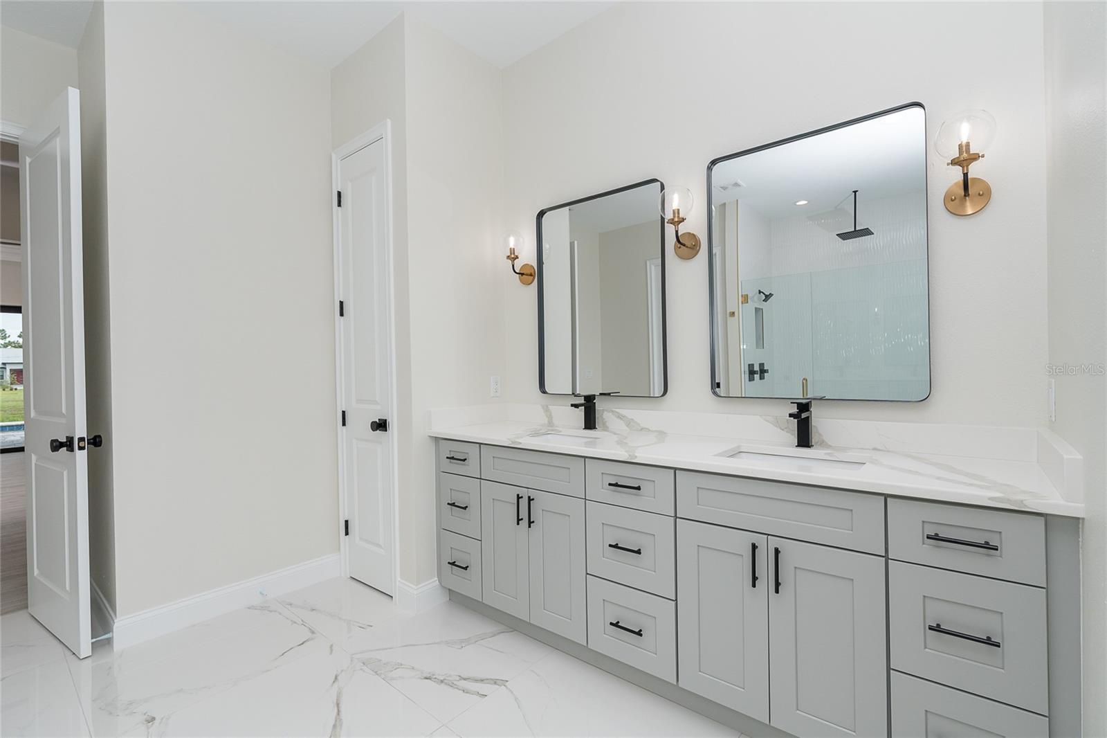 ROTONDA WEST PINE VALLEY - Residential