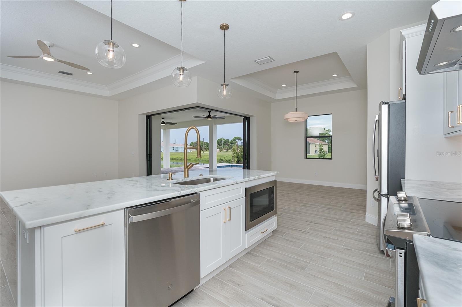 ROTONDA WEST PINE VALLEY - Residential