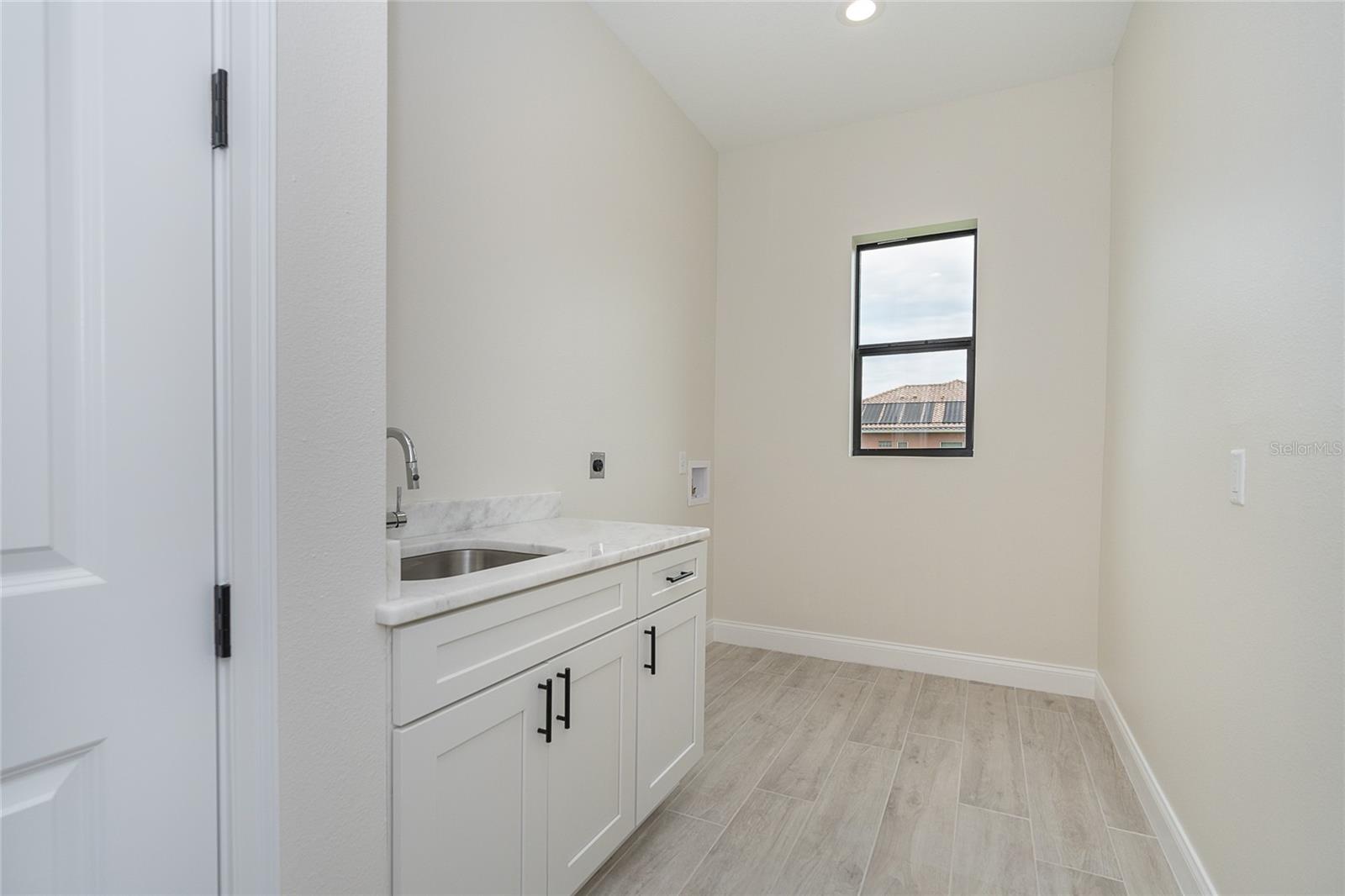 ROTONDA WEST PINE VALLEY - Residential