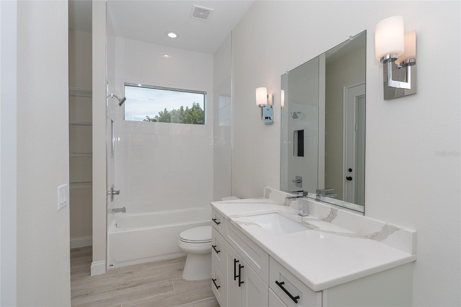 ROTONDA WEST PINE VALLEY - Residential