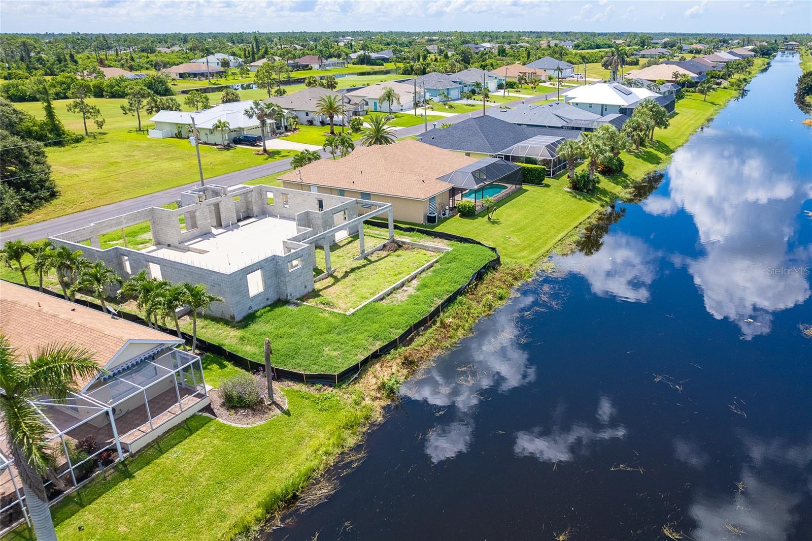 ROTONDA WEST PINE VALLEY - Residential