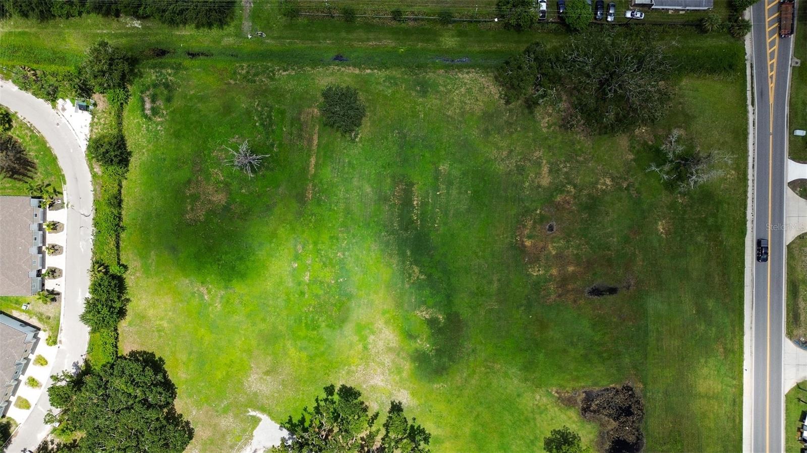 ACREAGE - Land