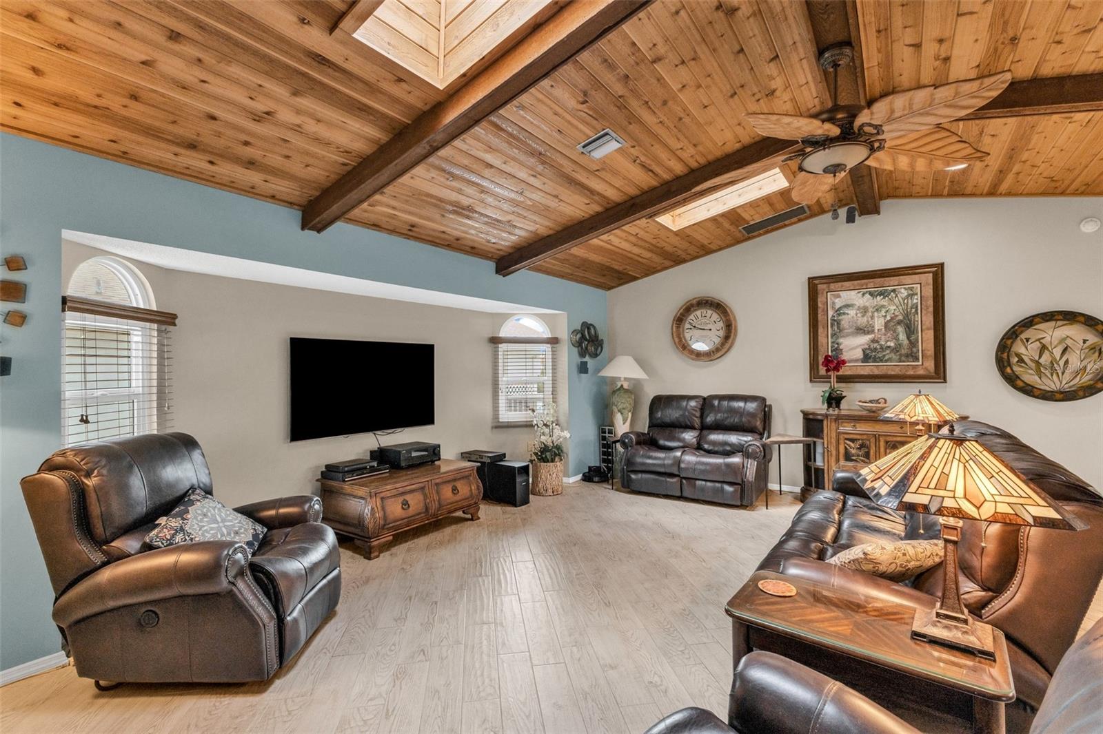 ROTONDA WEST PEBBLE BEACH - Residential