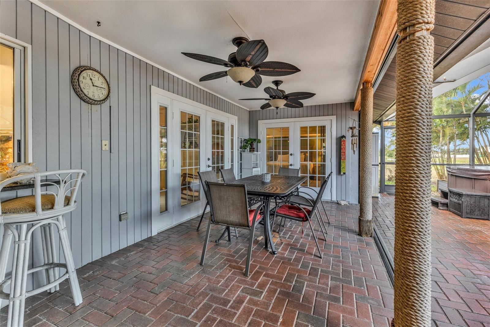 ROTONDA WEST PEBBLE BEACH - Residential