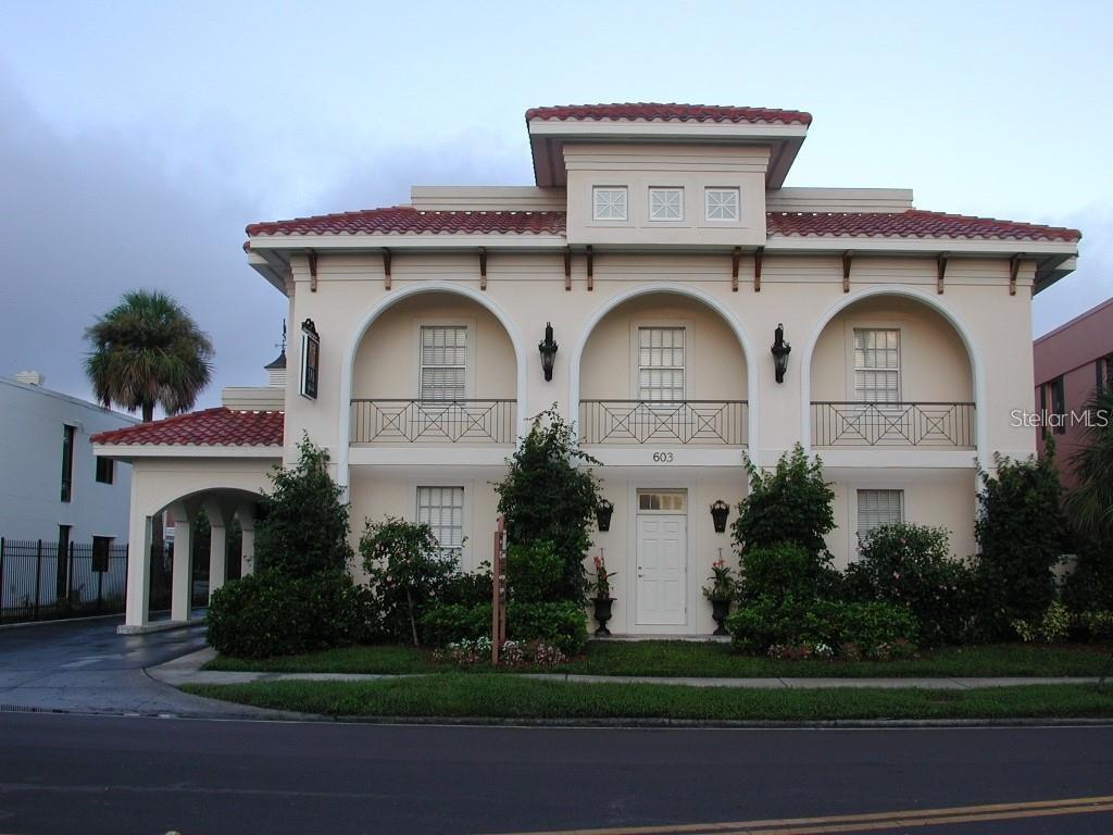 BAYWOOD - Commercial Lease