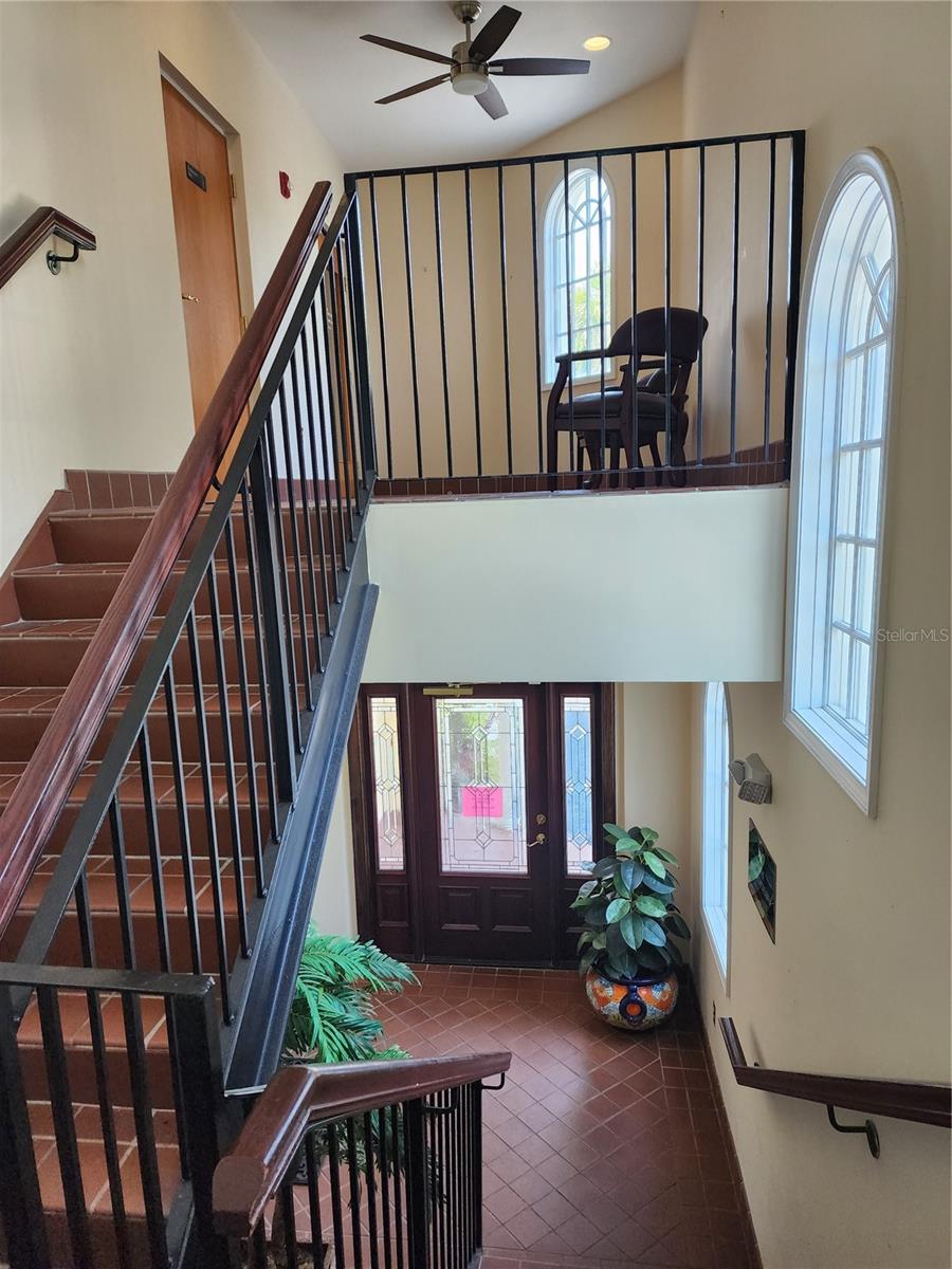 BAYWOOD - Commercial Lease