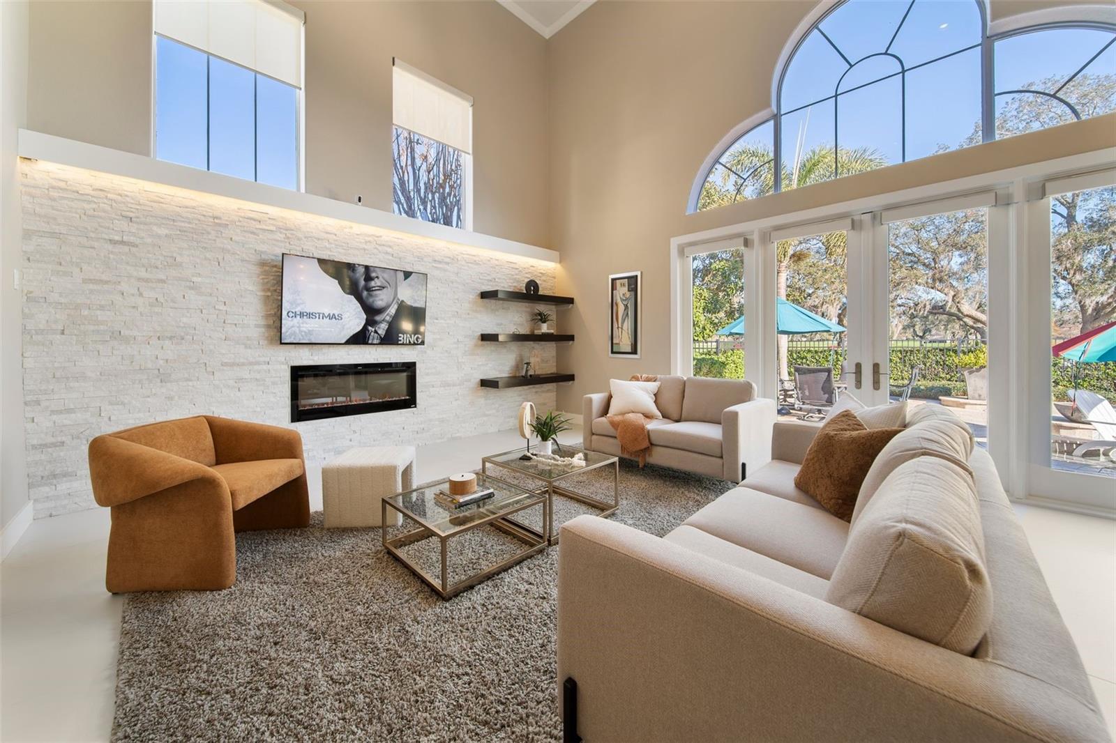 BAY HILL - Residential