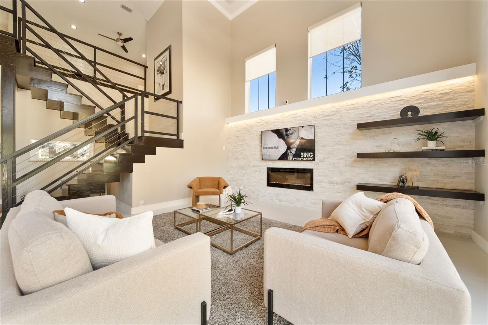 BAY HILL - Residential