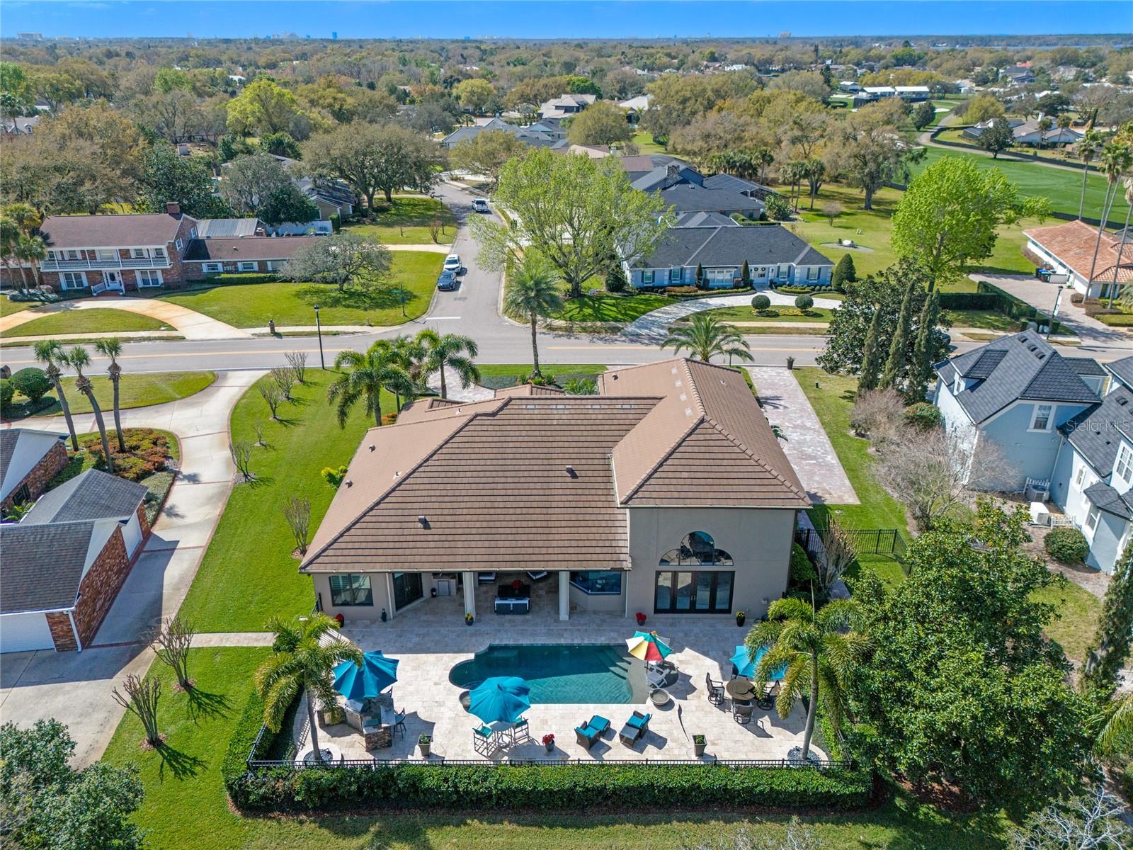 BAY HILL - Residential