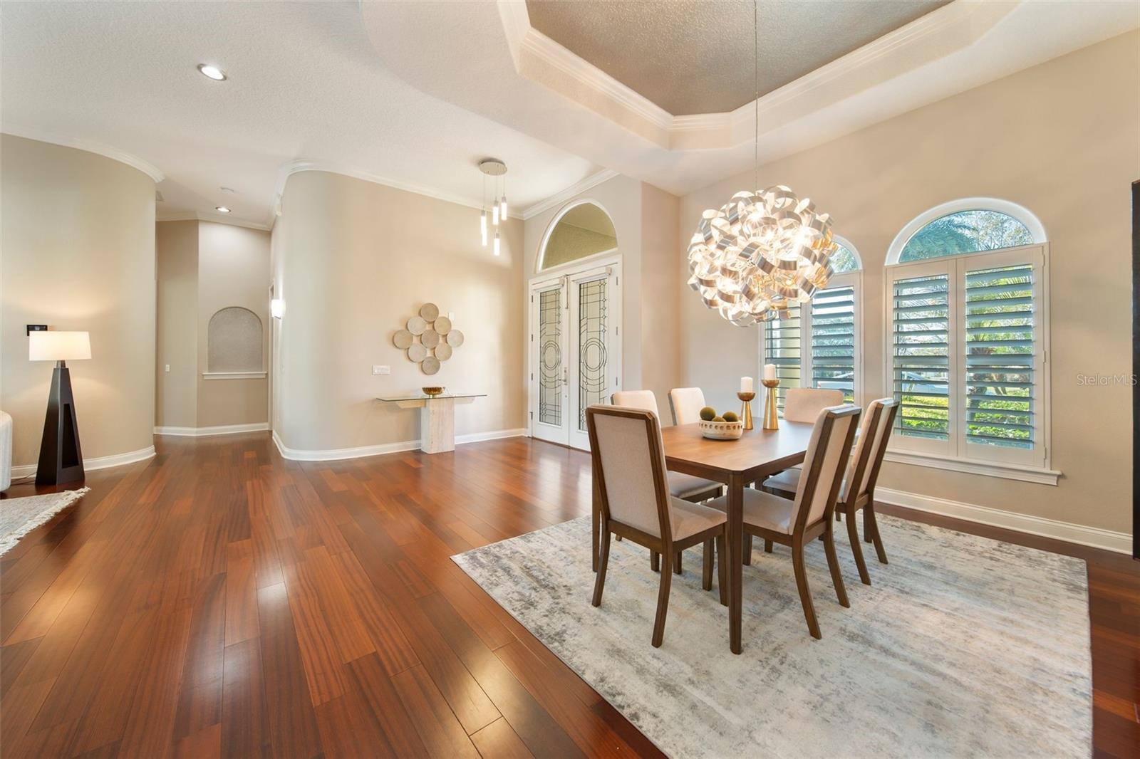 BAY HILL - Residential