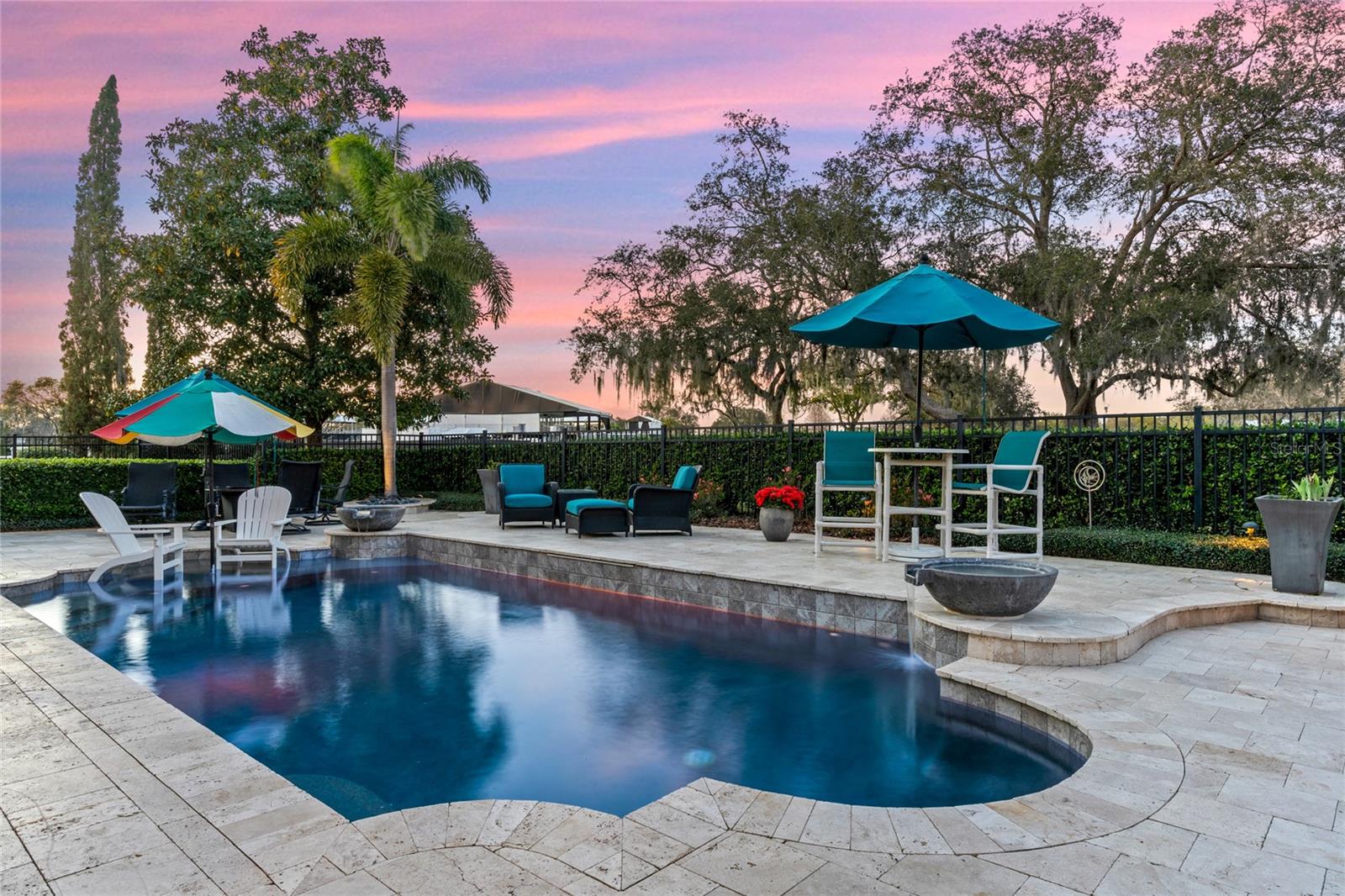 BAY HILL - Residential