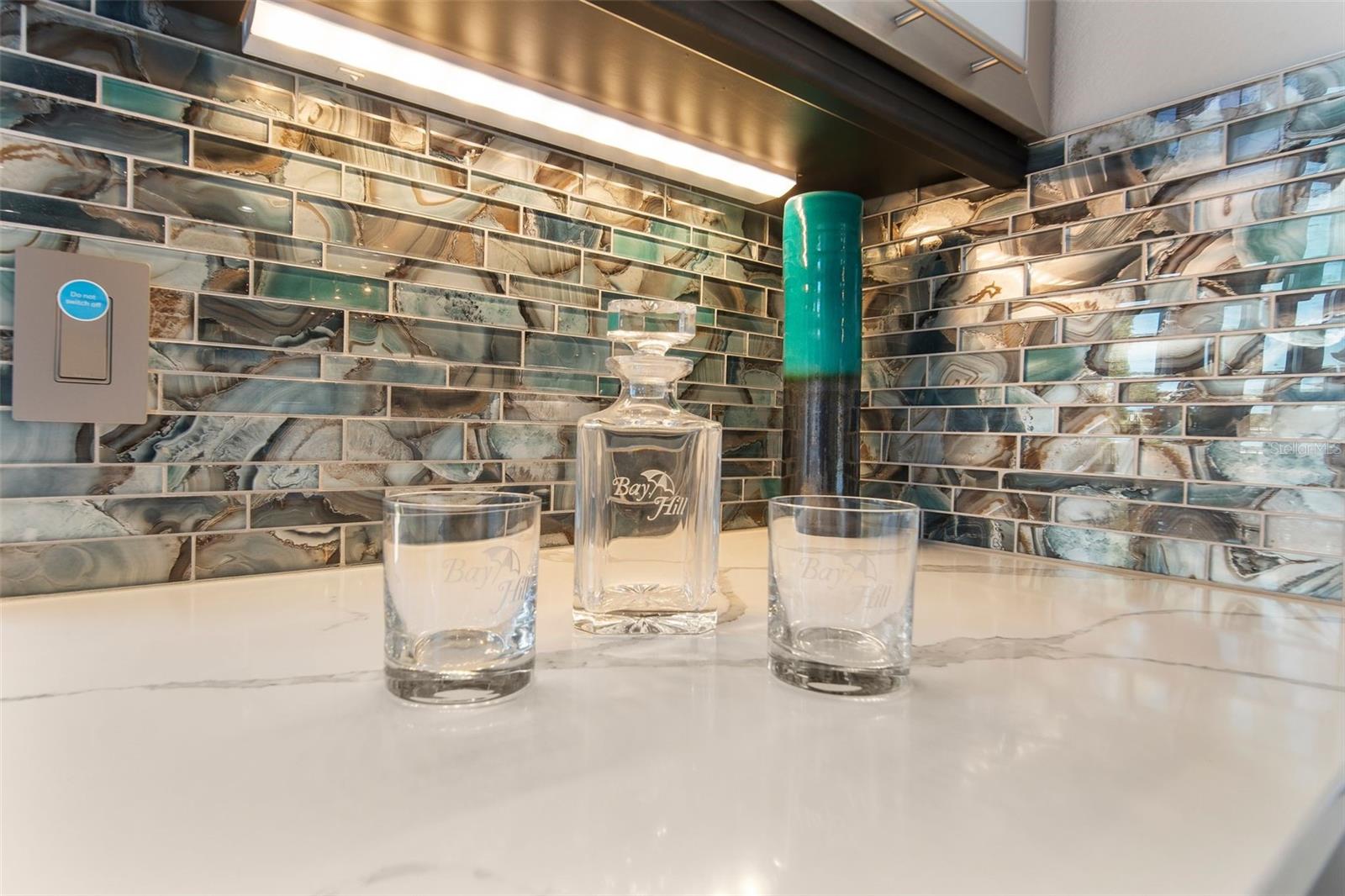 BAY HILL - Residential