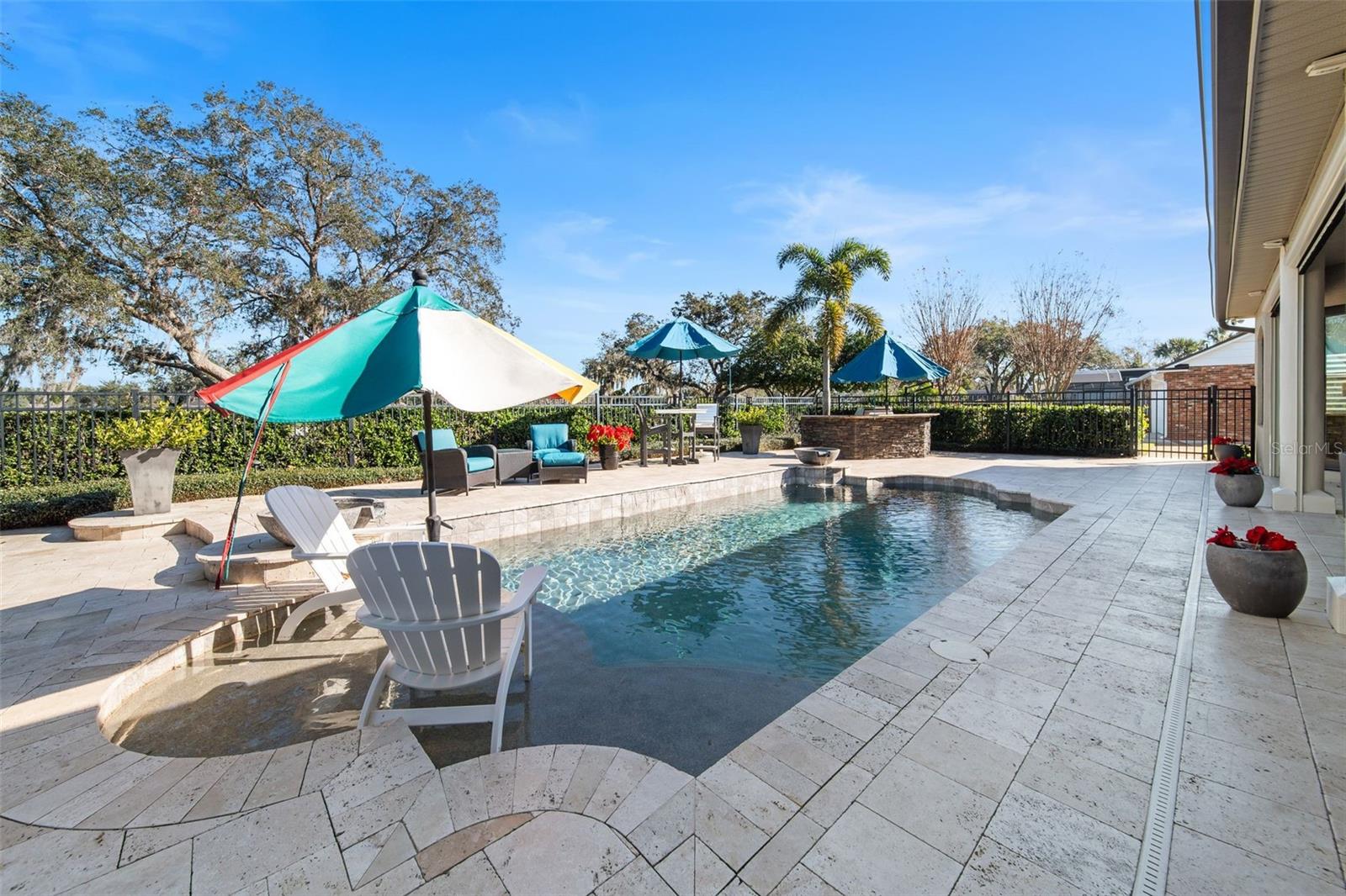 BAY HILL - Residential