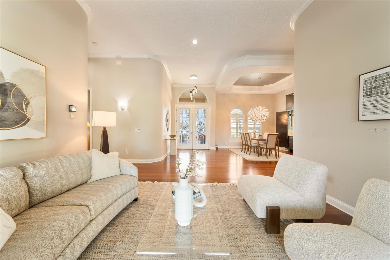 BAY HILL - Residential