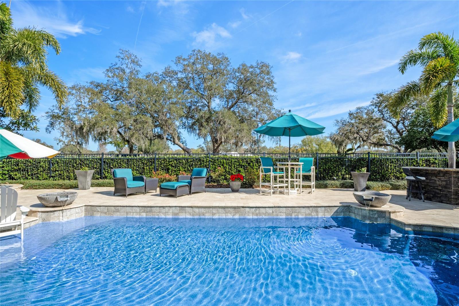 BAY HILL - Residential