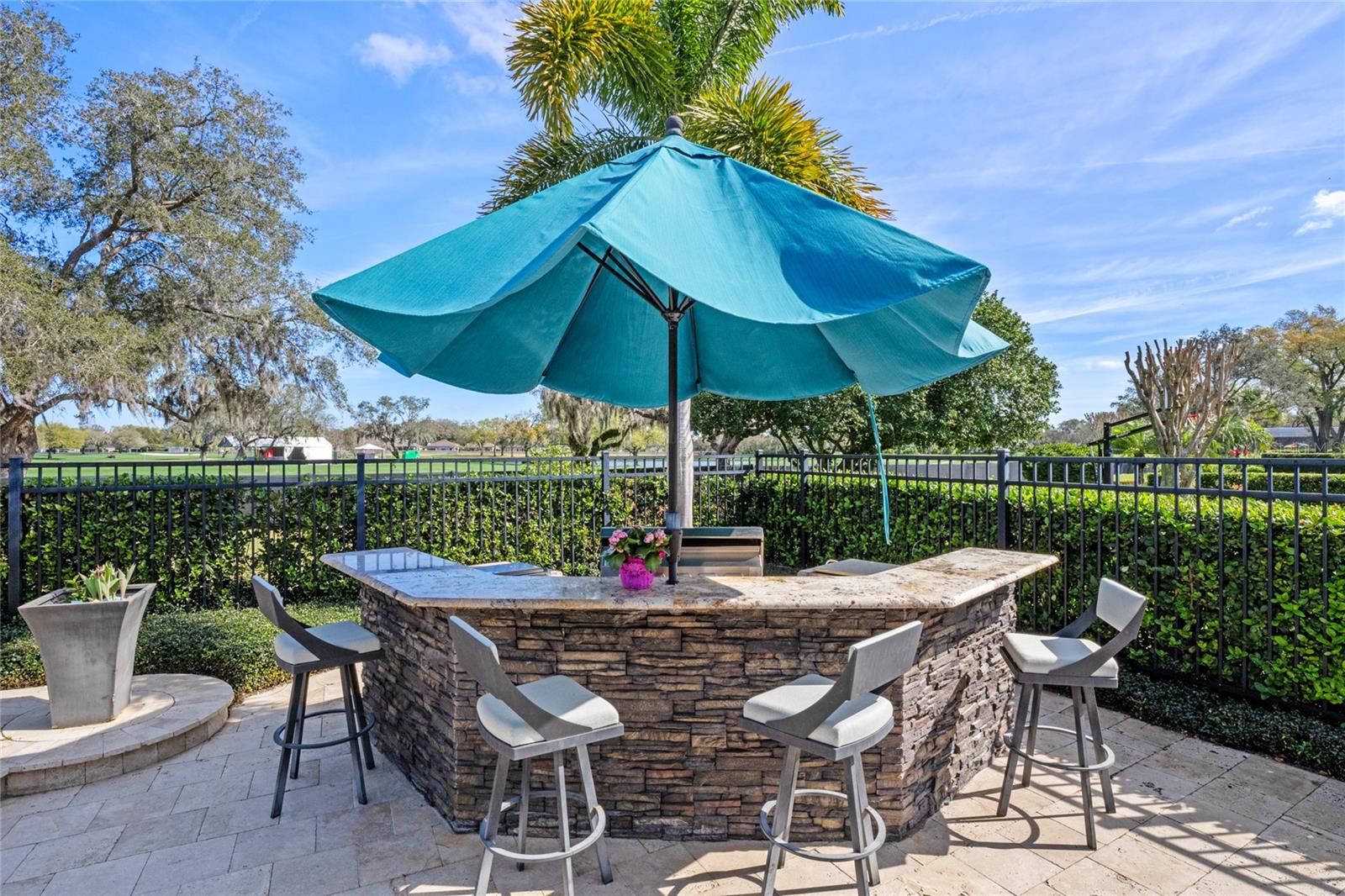 BAY HILL - Residential