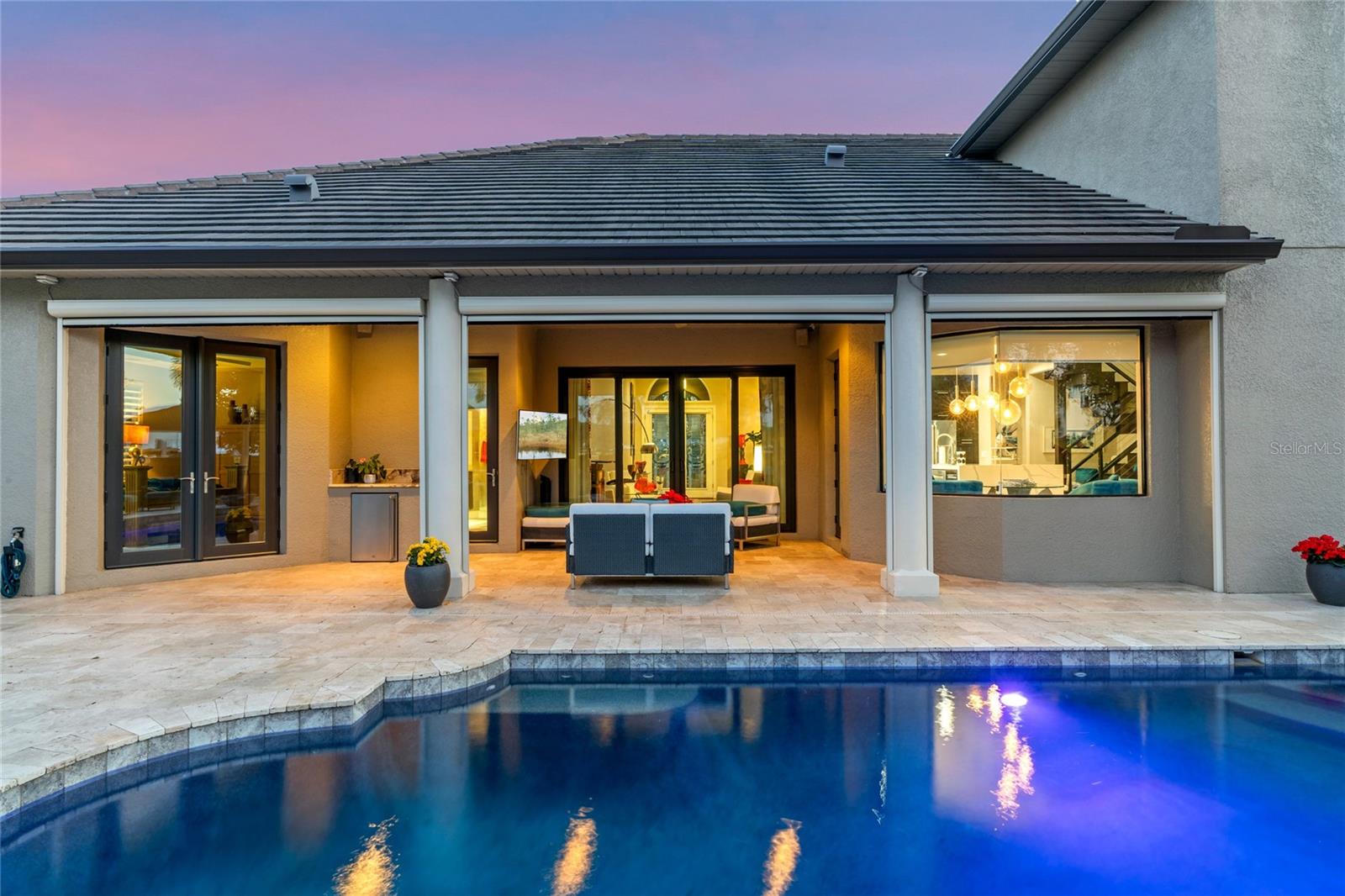 BAY HILL - Residential