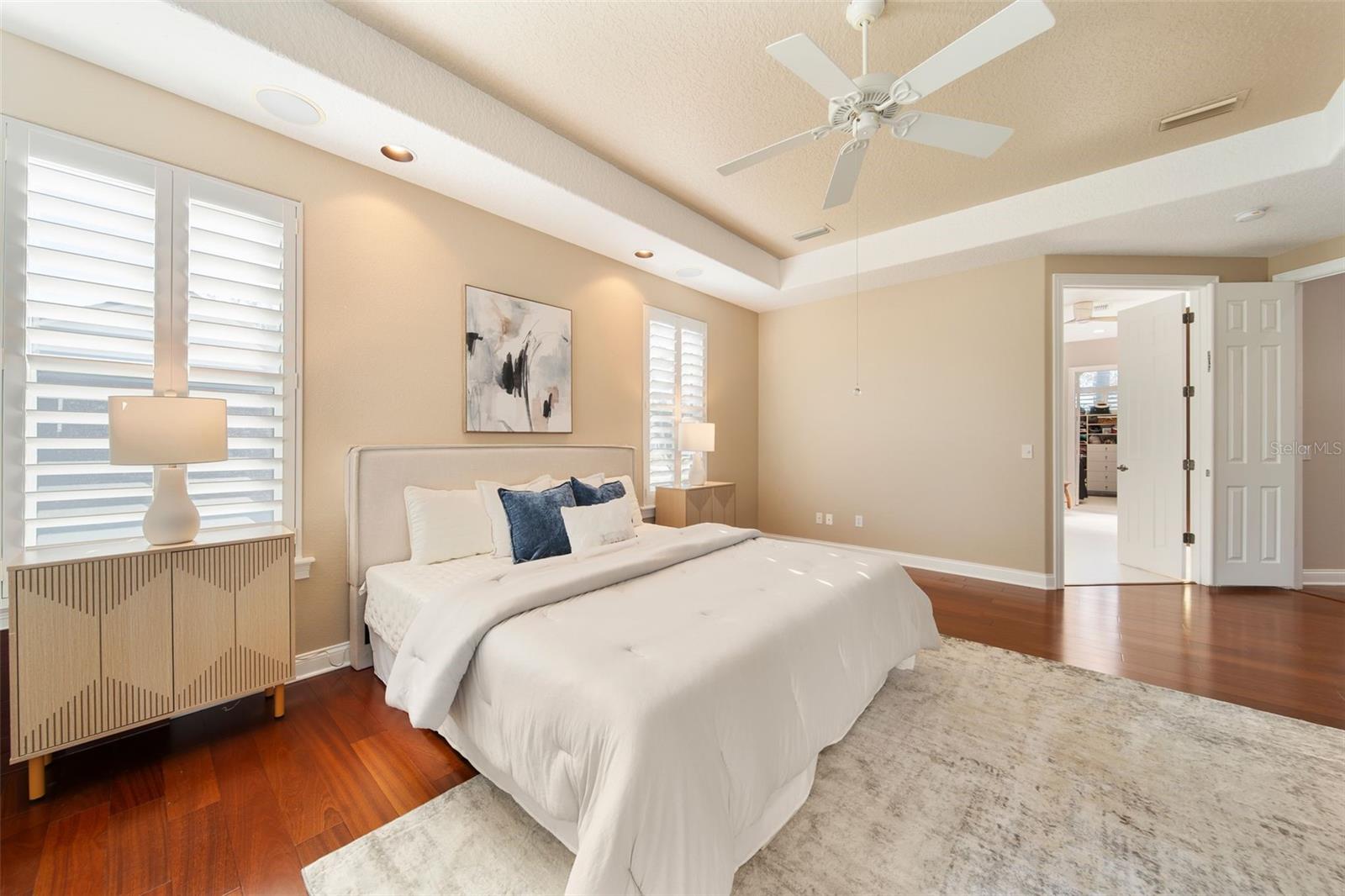 BAY HILL - Residential