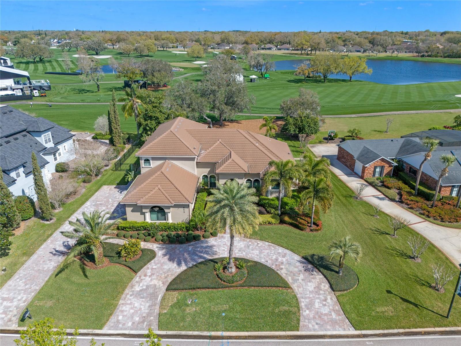 BAY HILL - Residential
