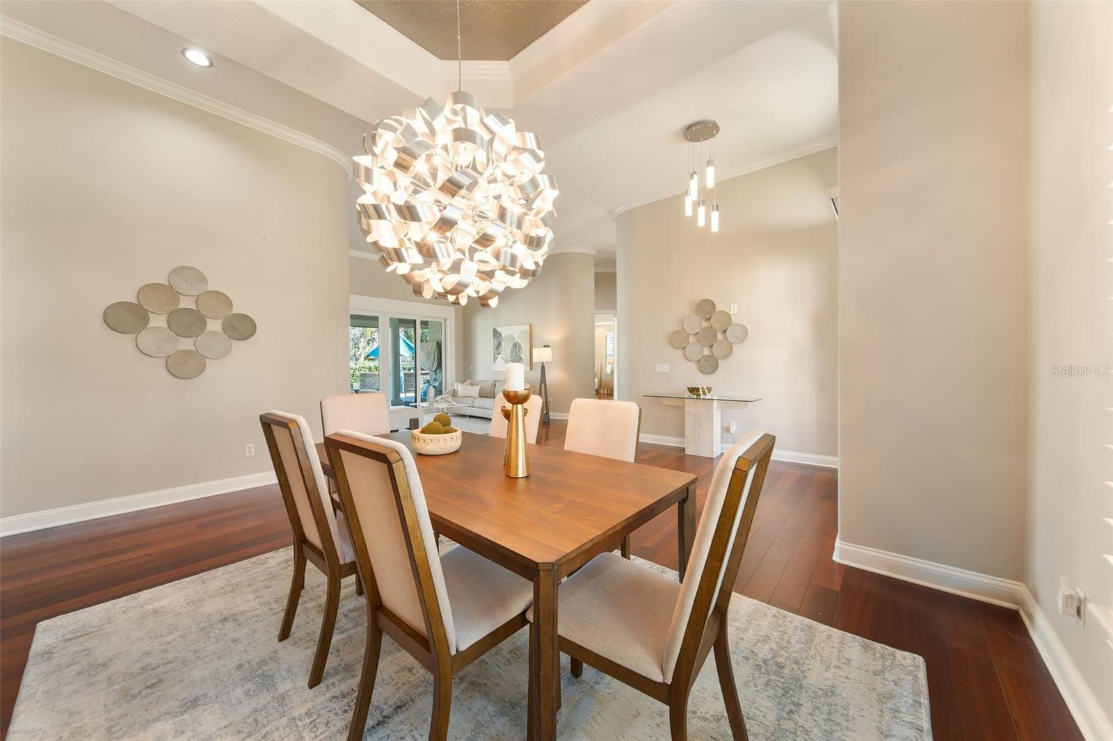 BAY HILL - Residential