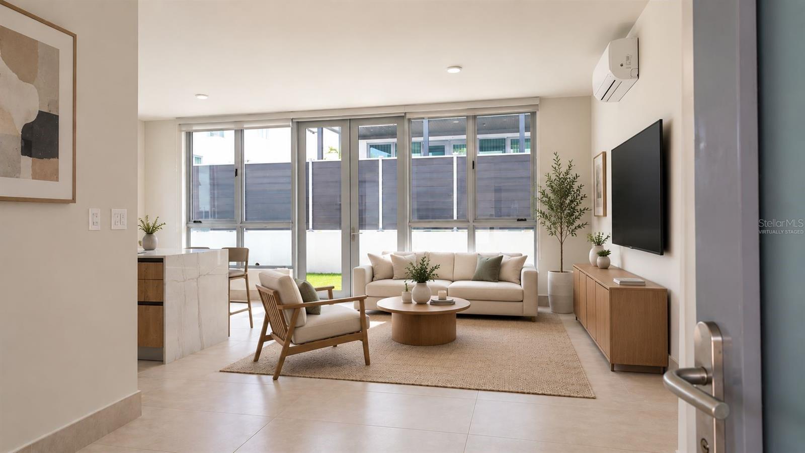 URB RIVIERA COURT 40