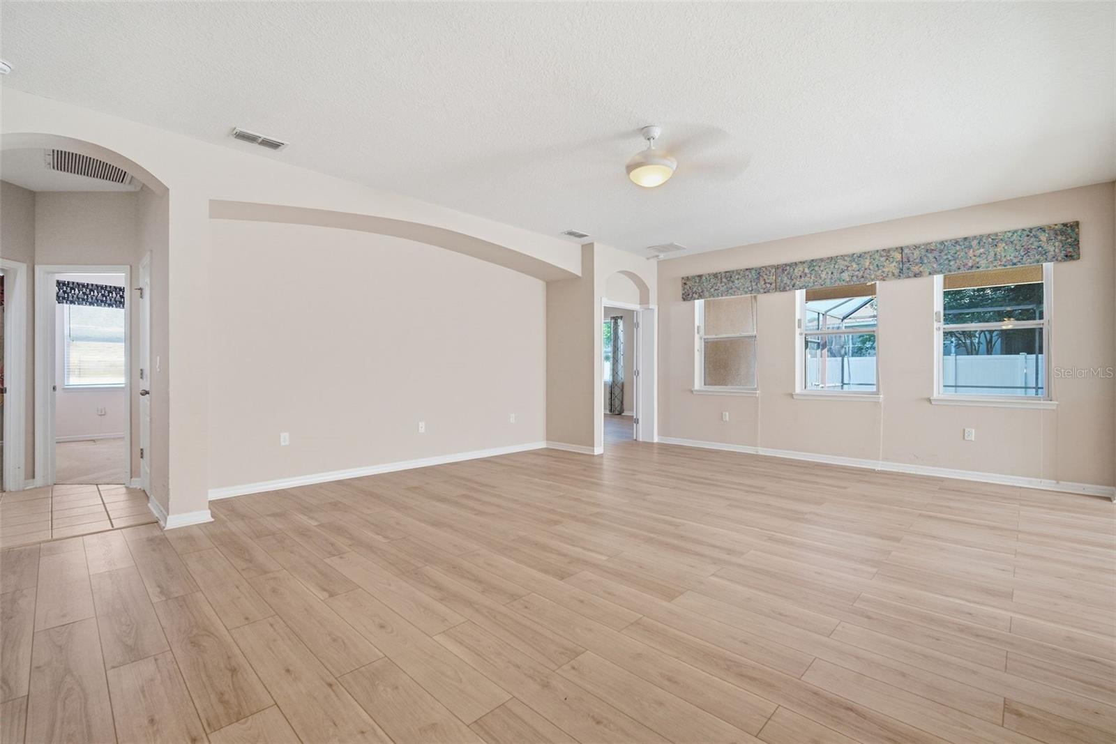 RIDGE CREST SUB UNIT 3 - Residential