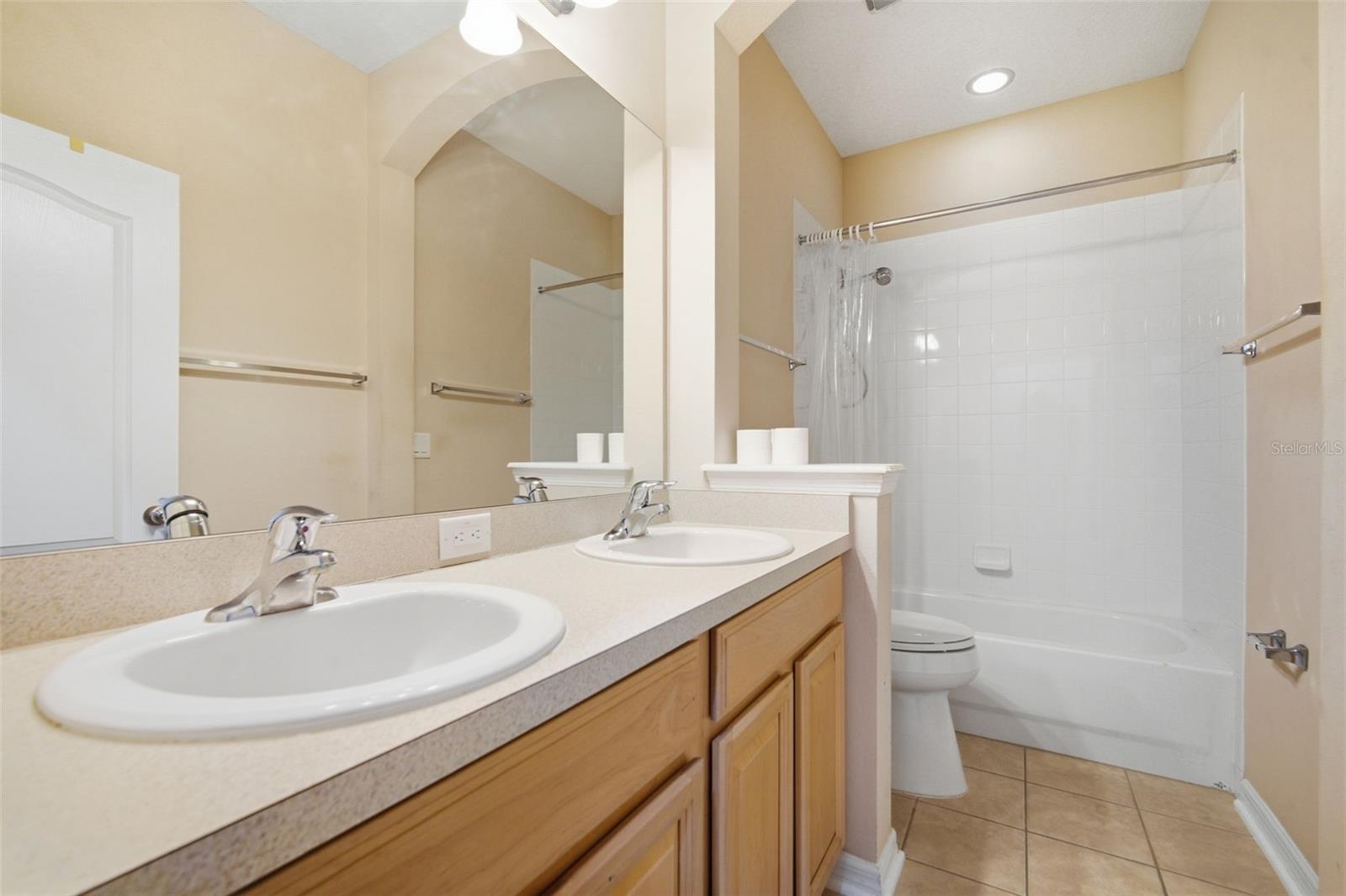RIDGE CREST SUB UNIT 3 - Residential