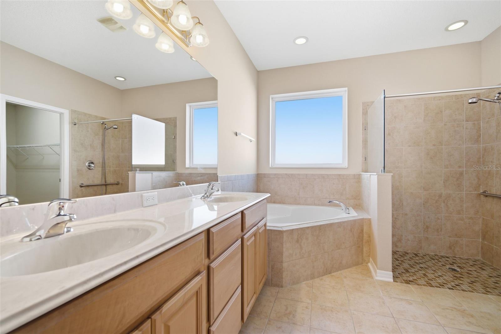 RIDGE CREST SUB UNIT 3 - Residential