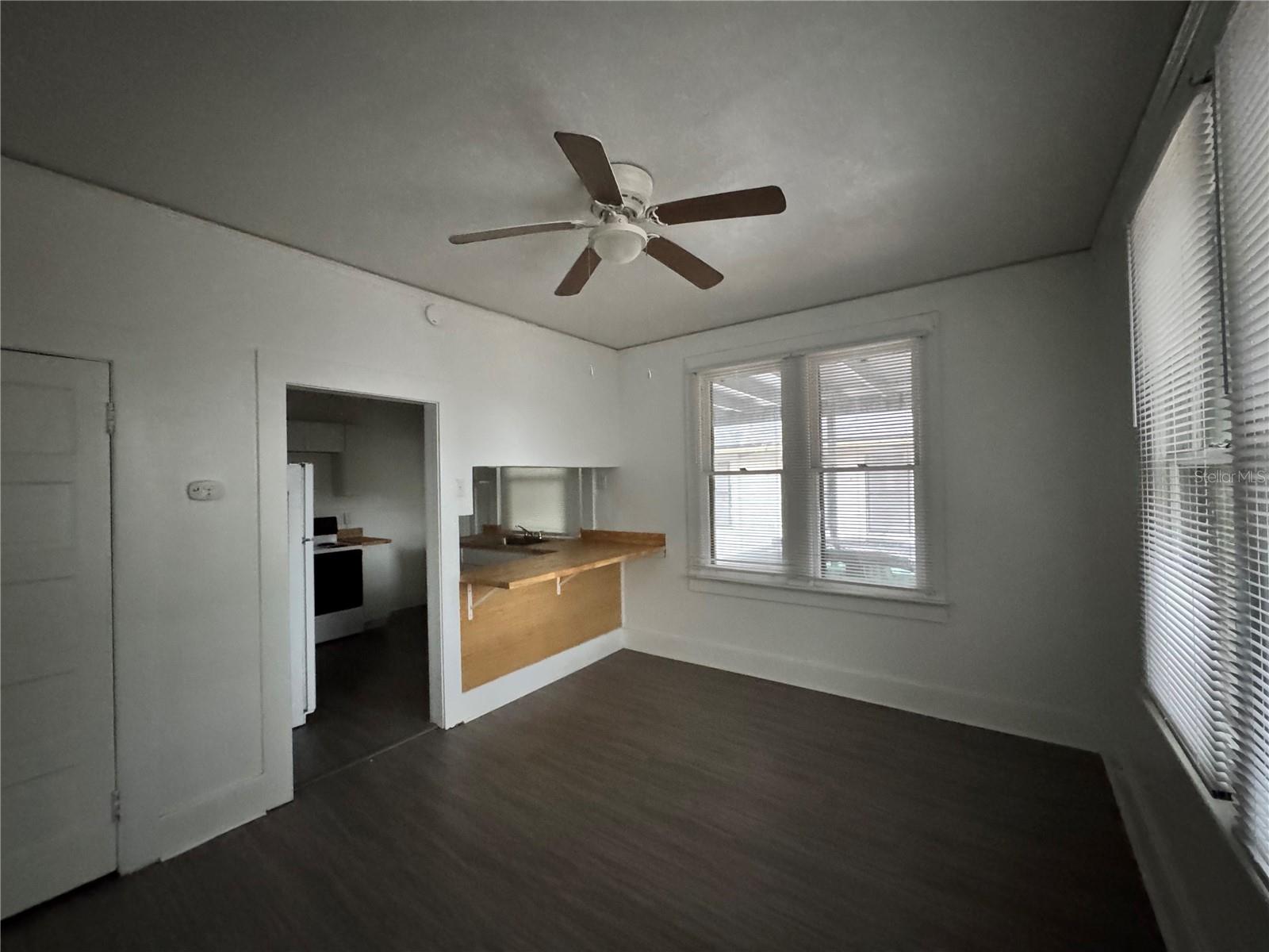 BROWNS ADD FLORIDA COURT - Residential Lease