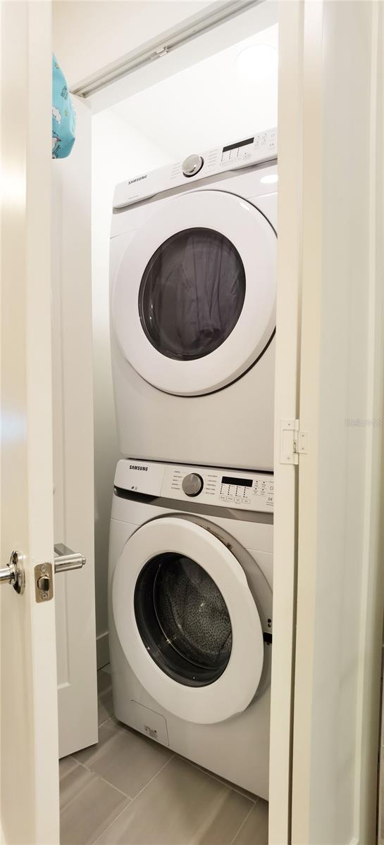 8658 - THE STRAND OF SARASOTA - Residential Lease