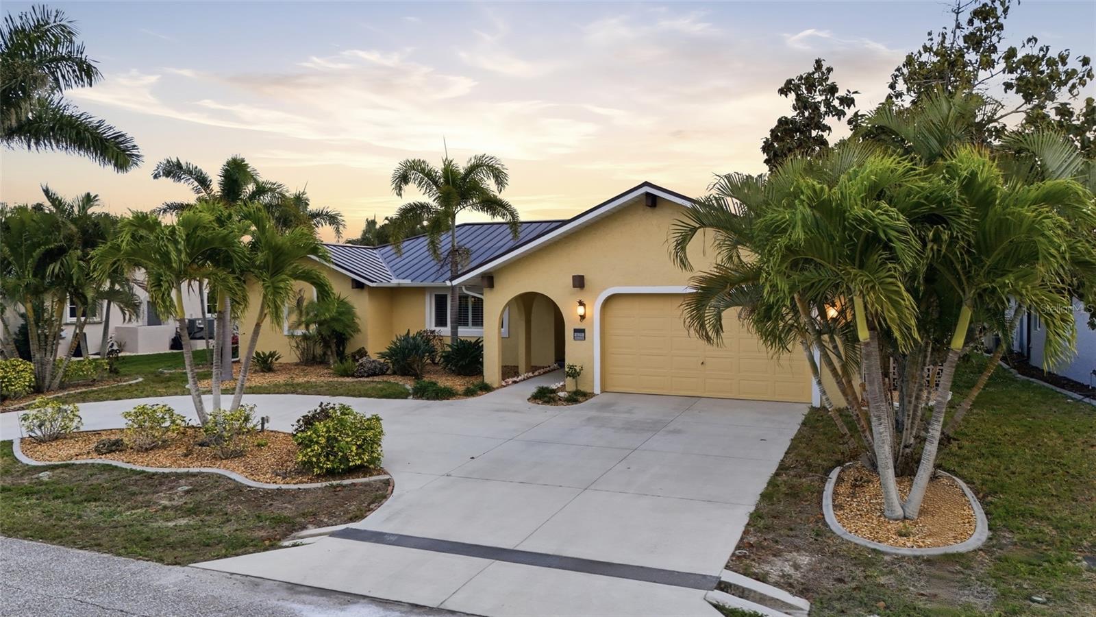 PUNTA GORDA ISLES SEC 11 - Residential