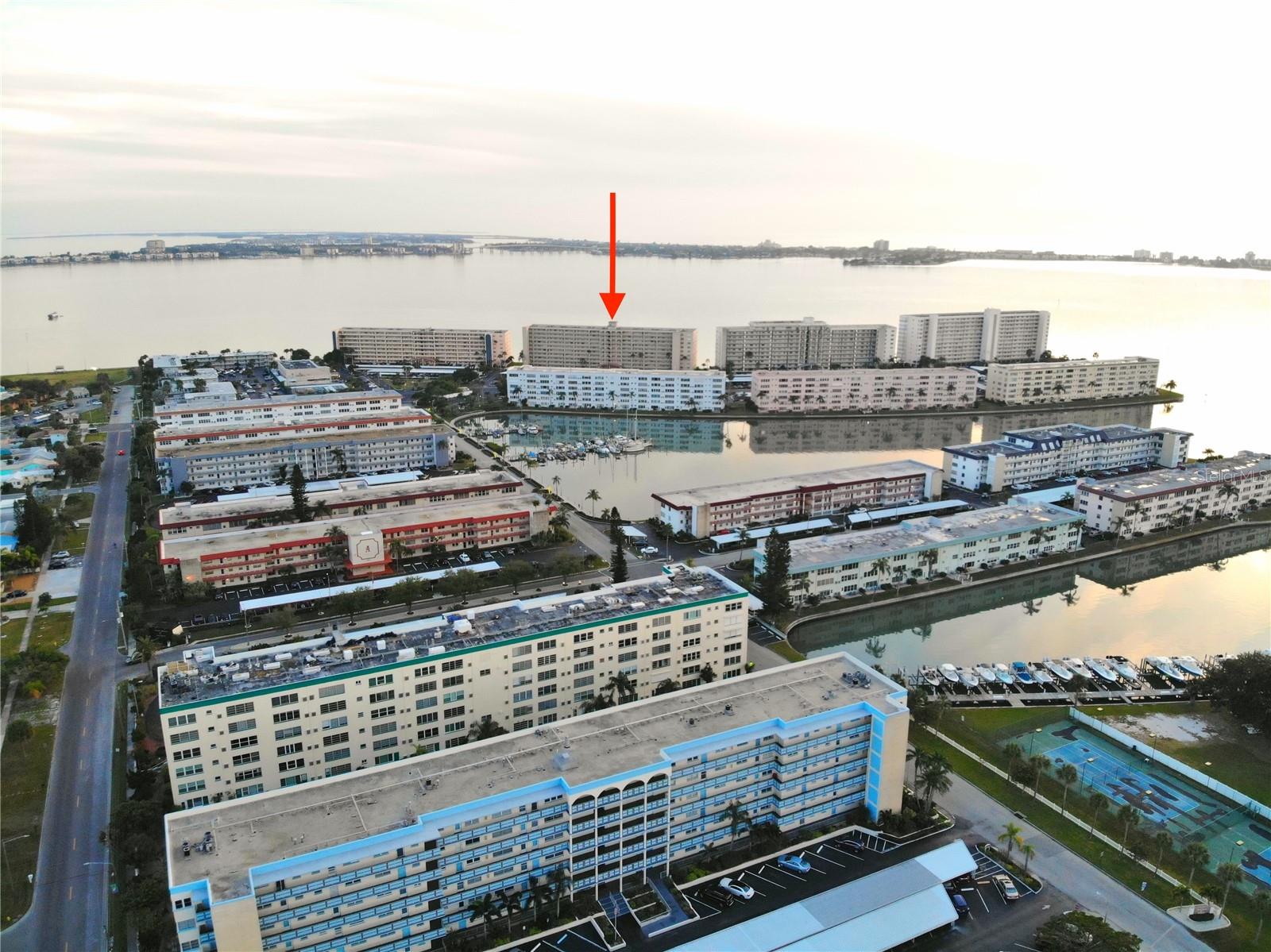 5980 SHORE DRIVE S 901