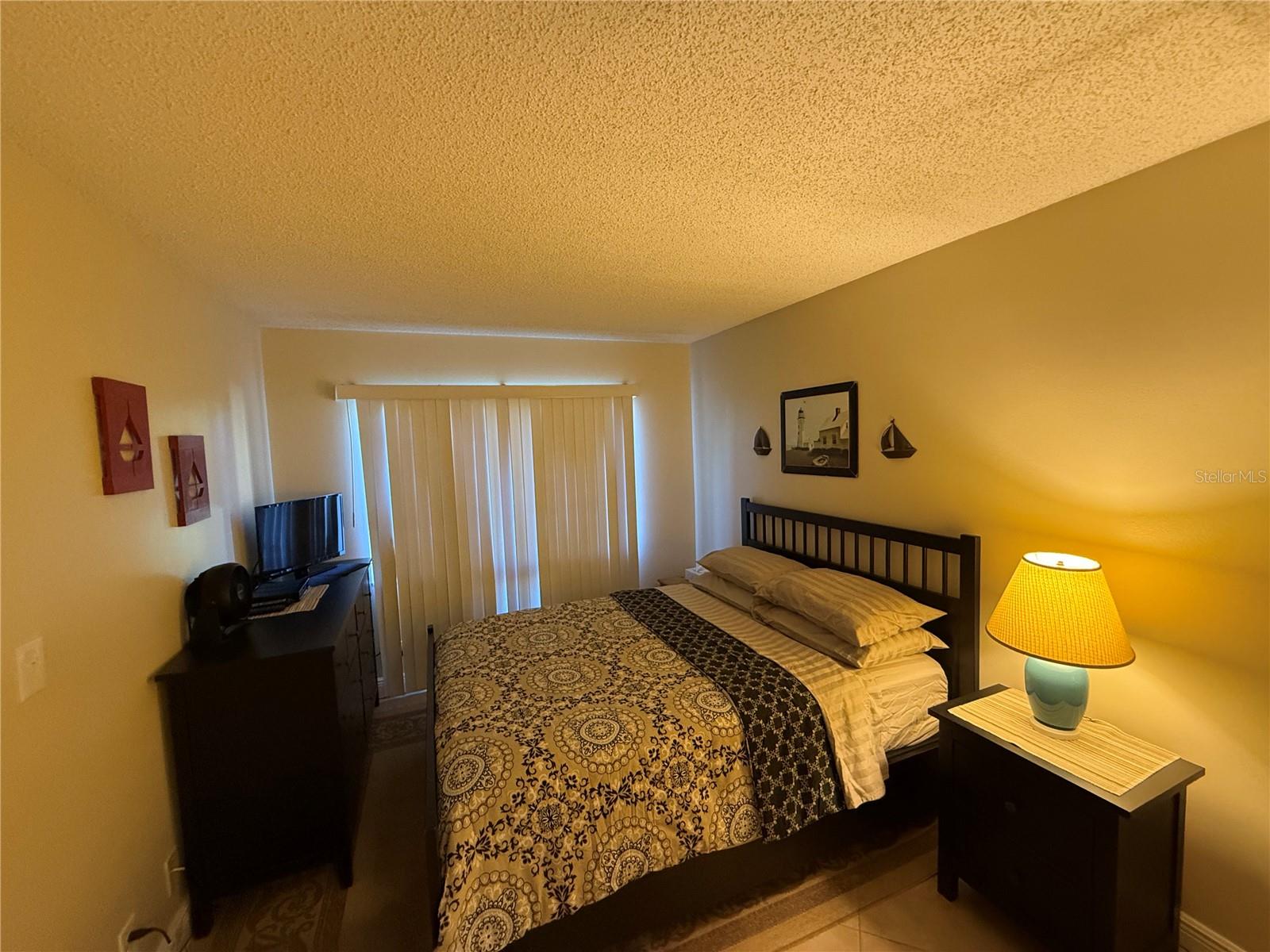 WANDER RESIDENCES OF TIERRA VERDE - Residential Lease