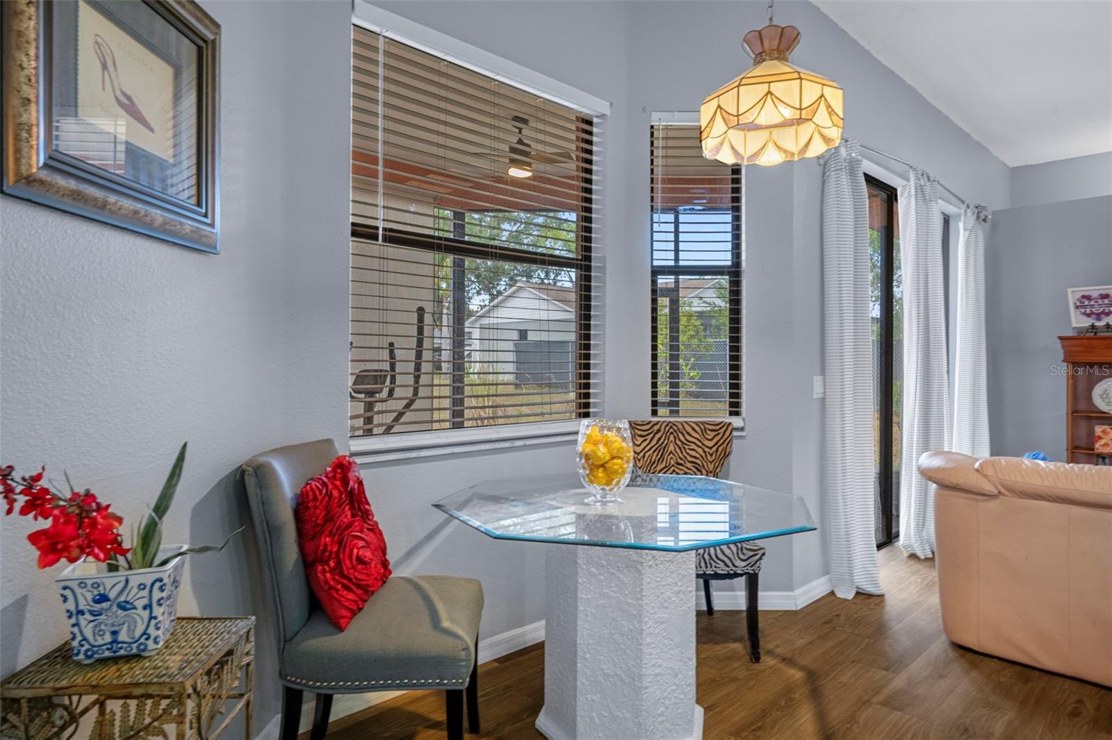 REGENCY OAKS - Residential